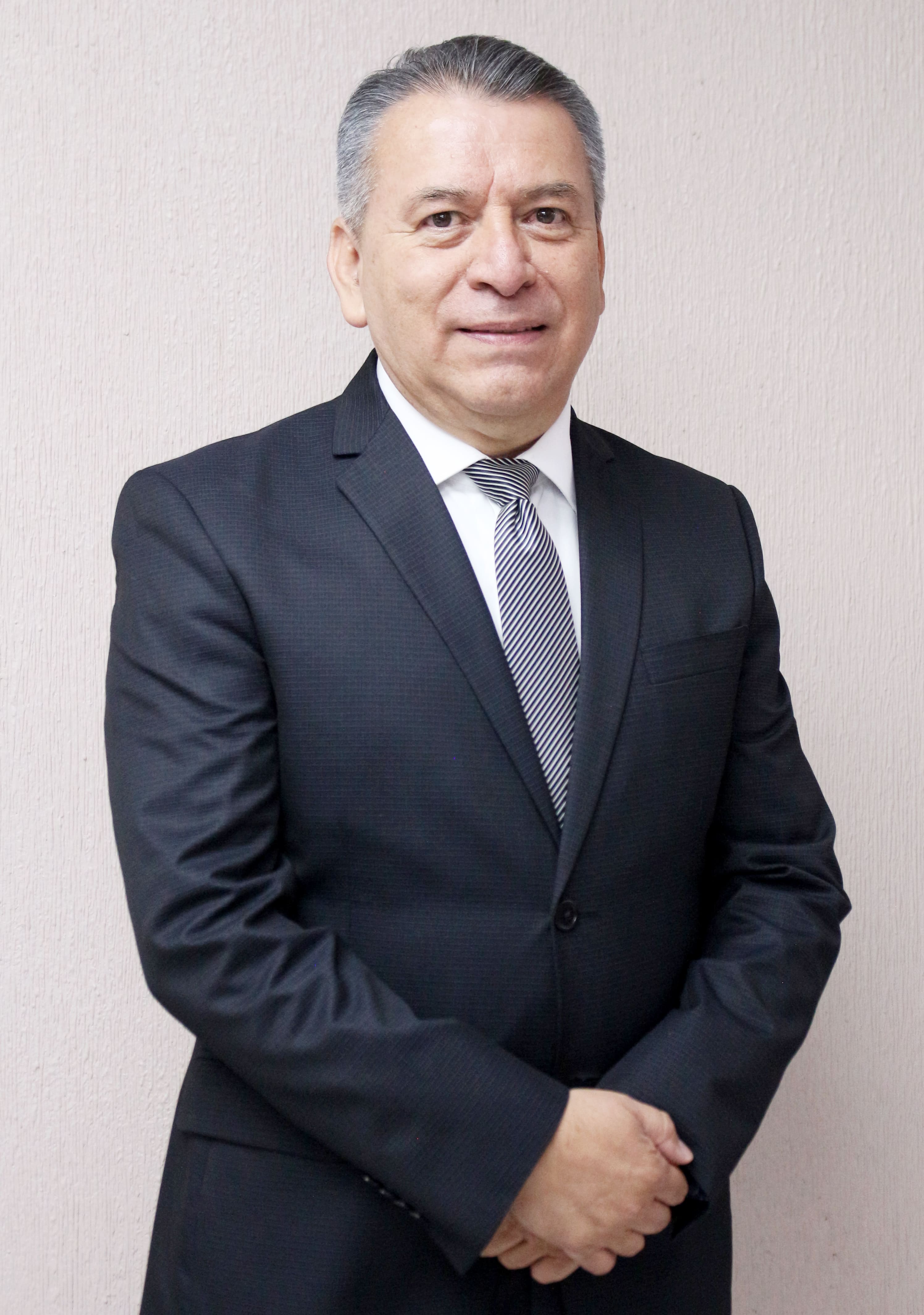 Dr. Luis Carlos Quiñones Hernández